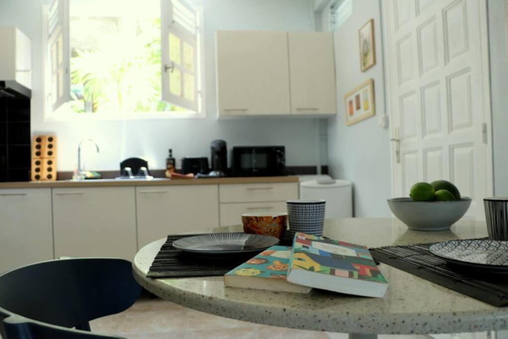 34 ° Soley. Apartamento Case-Pilote Exterior foto